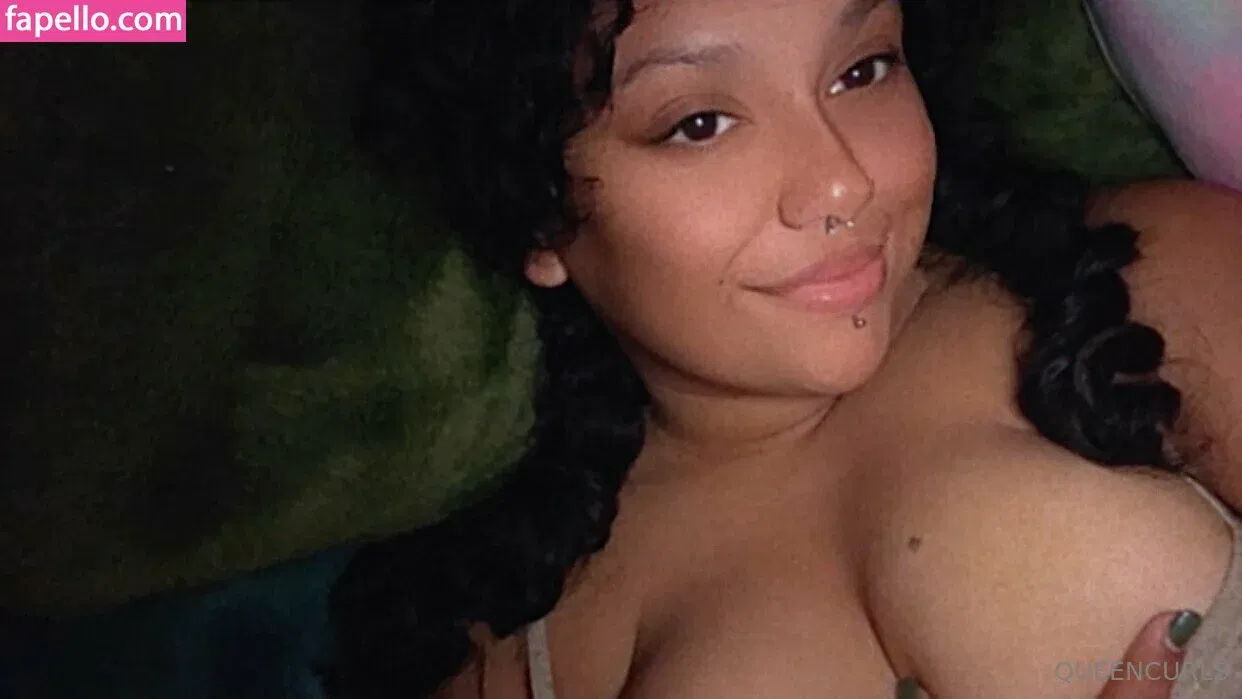 queencurls / queencurlsofficial / satanicurls Onlyfans Photo Gallery 