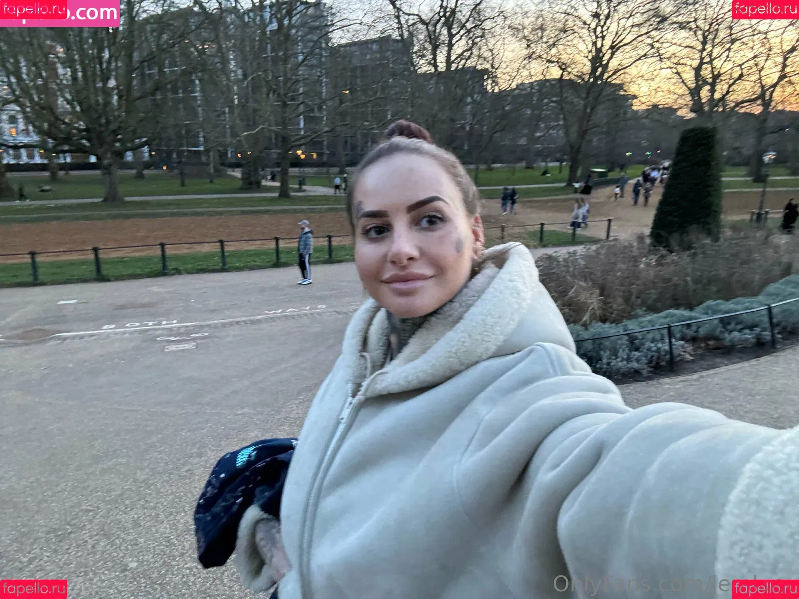 jemlucy / yourgirljemlucy Onlyfans Photo Gallery 