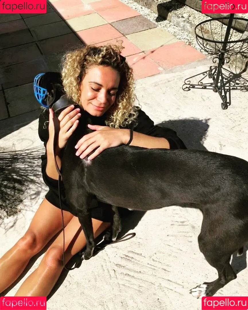 Echo Elliot / Echolikesyoga / https: Onlyfans Photo Gallery 