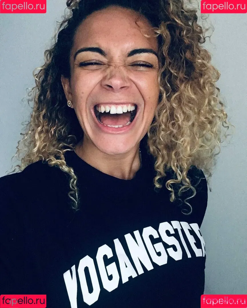 Echo Elliot / Echolikesyoga / https: Onlyfans Photo Gallery 