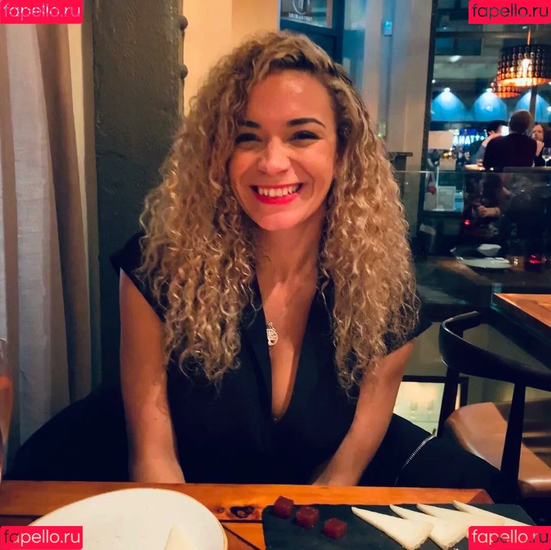 Echo Elliot / Echolikesyoga / https: Onlyfans Photo Gallery 