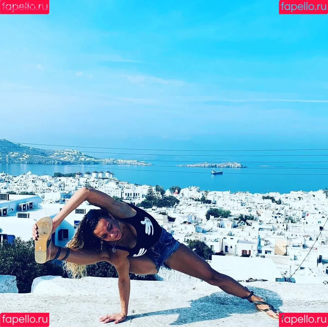 Echo Elliot / Echolikesyoga / https: Onlyfans Photo Gallery 