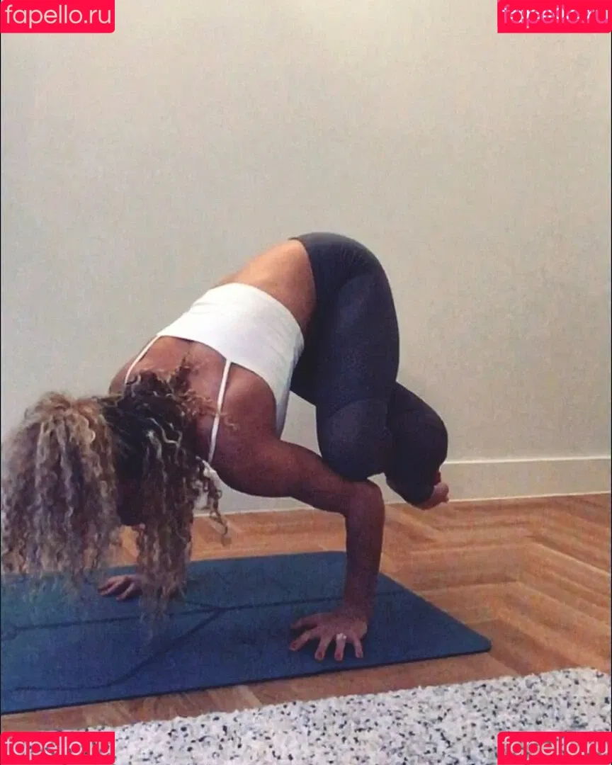 Echo Elliot / Echolikesyoga / https: Onlyfans Photo Gallery 