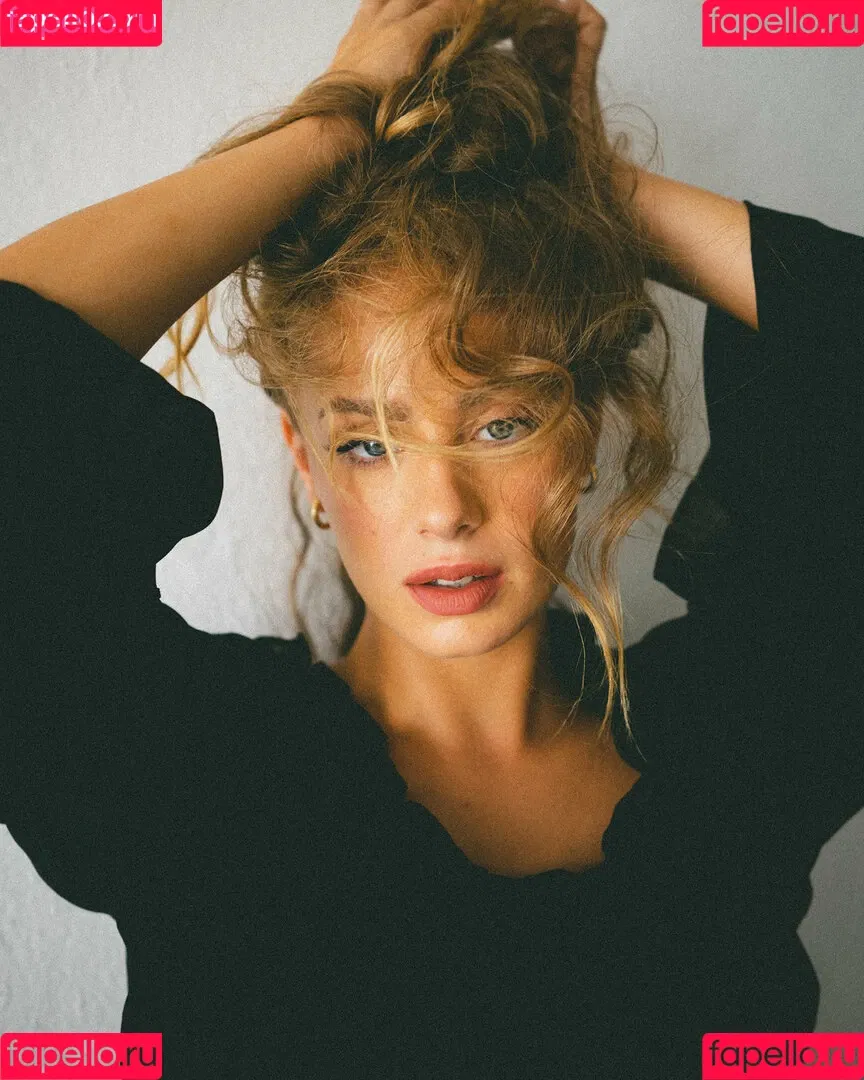 Wiktoria Gasiewska / wiktoria_gasiewska Onlyfans Photo Gallery 