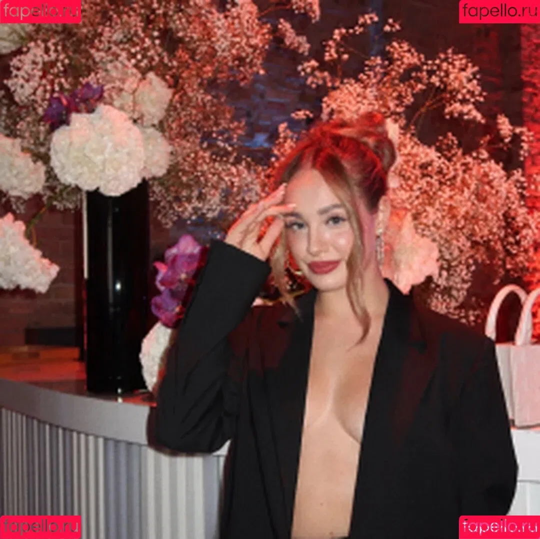 Wiktoria Gasiewska / wiktoria_gasiewska Onlyfans Photo Gallery 