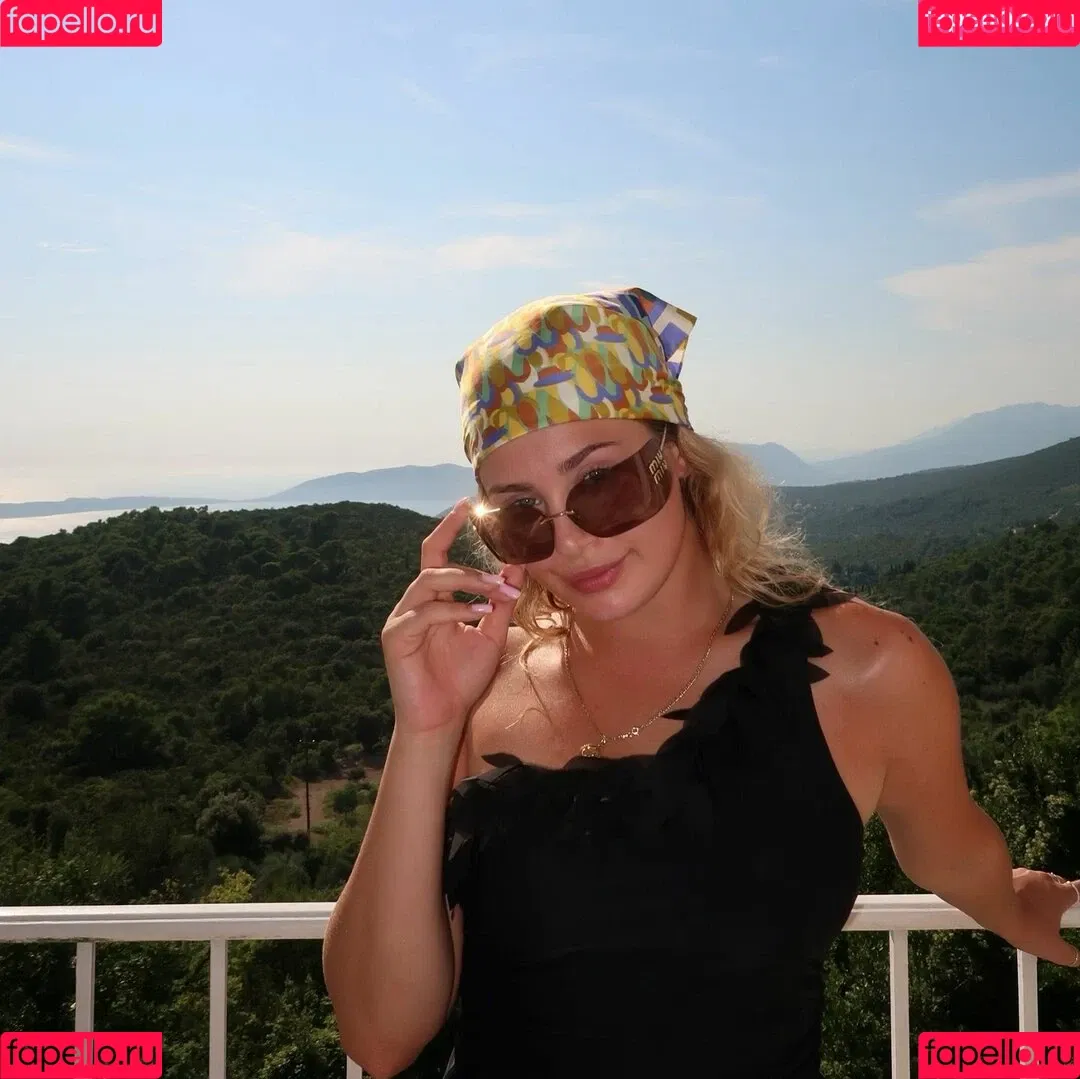 Wiktoria Gasiewska / wiktoria_gasiewska Onlyfans Photo Gallery 