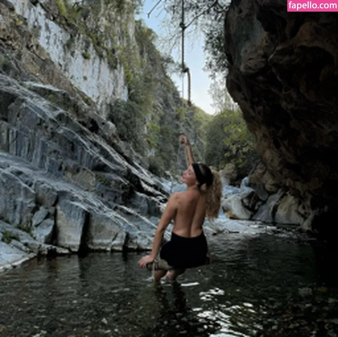 Wiktoria Gasiewska / wiktoria_gasiewska Onlyfans Photo Gallery 