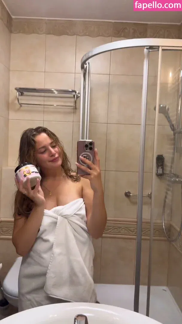 Wiktoria Gasiewska / wiktoria_gasiewska Onlyfans Photo Gallery 