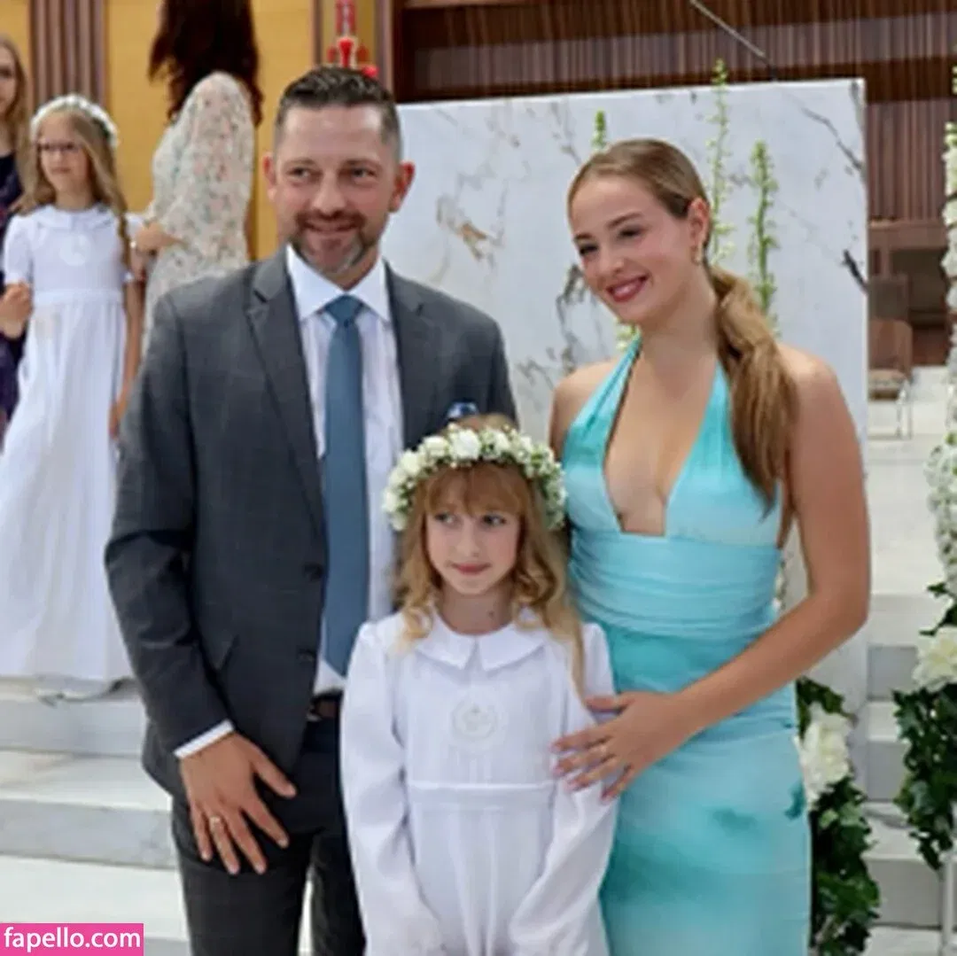 Wiktoria Gasiewska / wiktoria_gasiewska Onlyfans Photo Gallery 