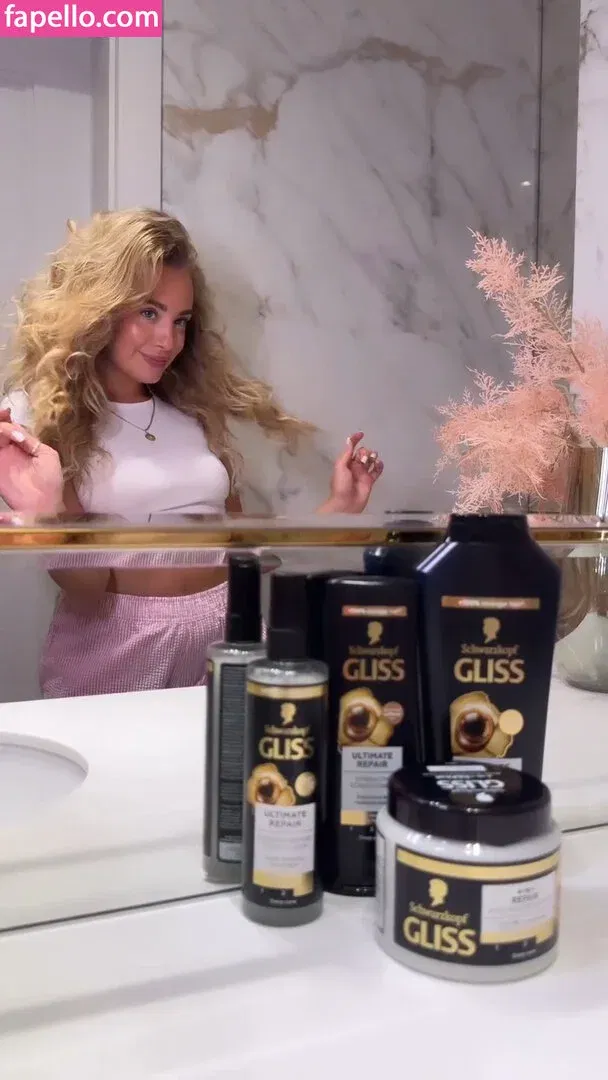 Wiktoria Gasiewska / wiktoria_gasiewska Onlyfans Photo Gallery 