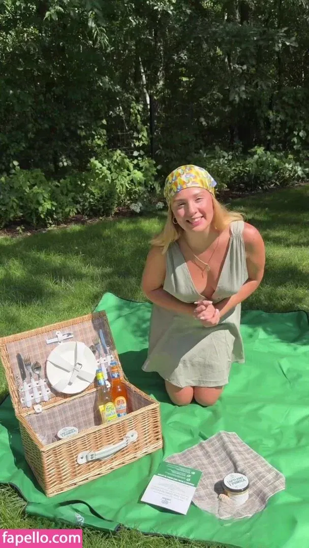 Wiktoria Gasiewska / wiktoria_gasiewska Onlyfans Photo Gallery 