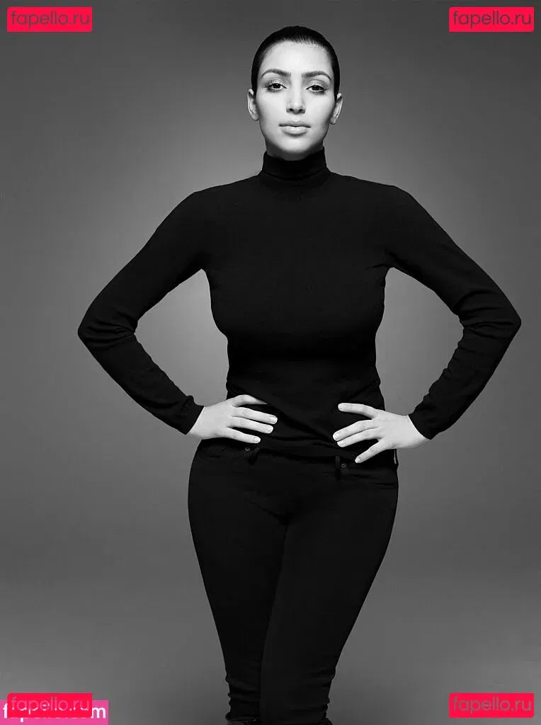 Kim Kardashian / kimkadarshian / kimkardashian Onlyfans Photo Gallery 