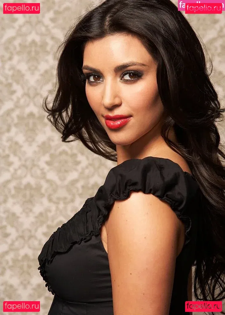 Kim Kardashian / kimkadarshian / kimkardashian Onlyfans Photo Gallery 