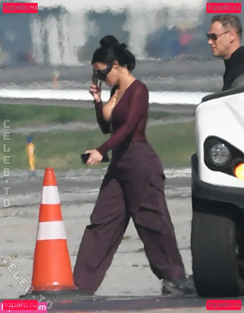 Kim Kardashian / kimkadarshian / kimkardashian Onlyfans Photo Gallery 