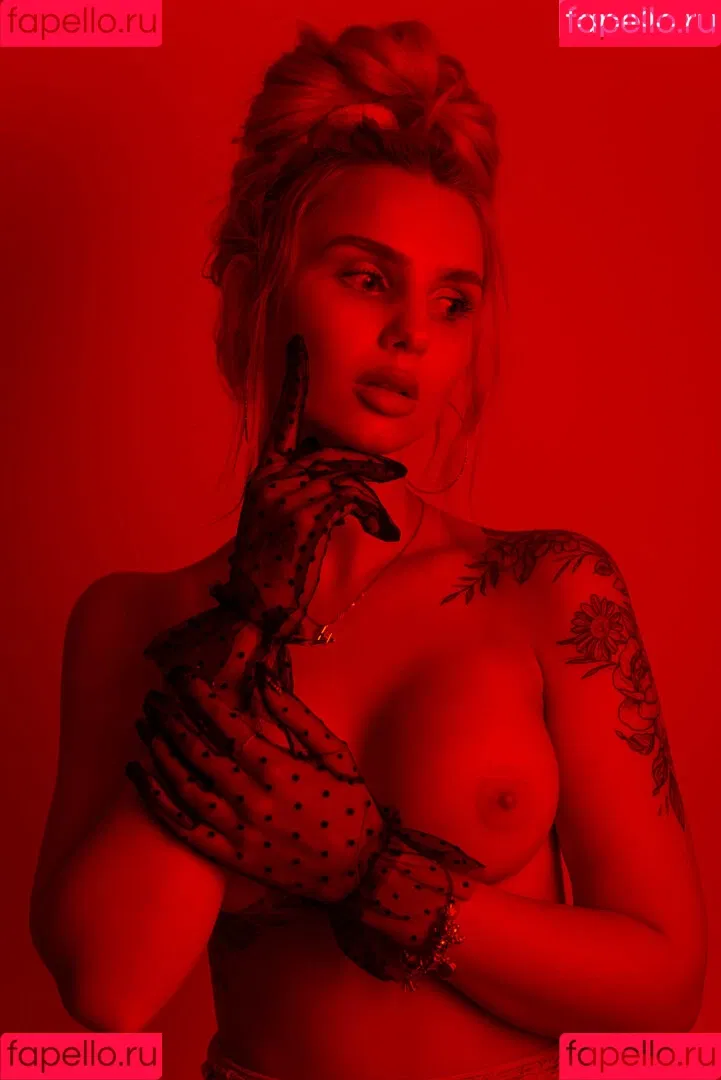 KinkySophiee / kinky_sophiee Onlyfans Photo Gallery 