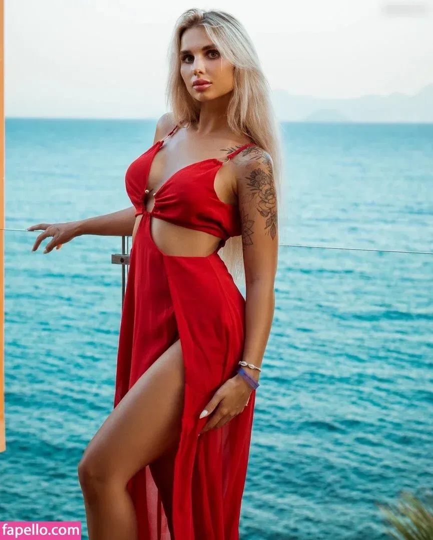 KinkySophiee / kinky_sophiee Onlyfans Photo Gallery 