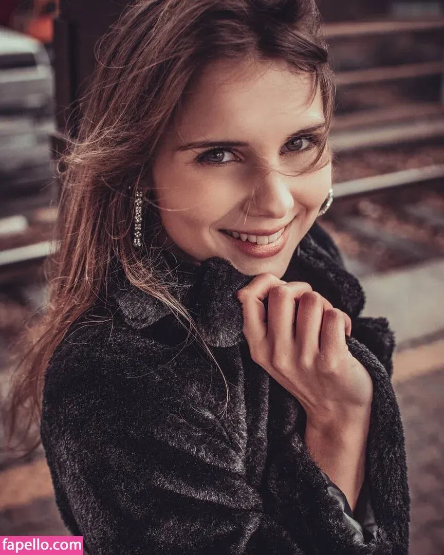 KinkySophiee / kinky_sophiee Onlyfans Photo Gallery 