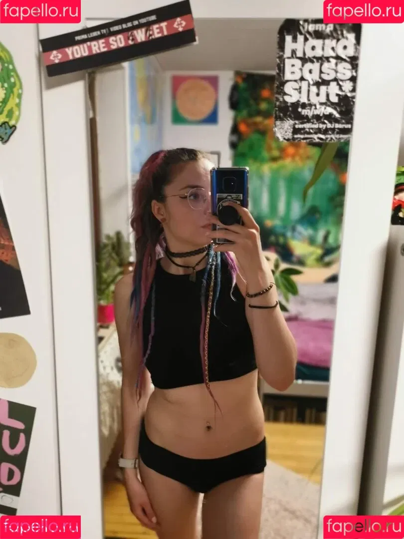 bootyfoxy / littlesidii Onlyfans Photo Gallery 