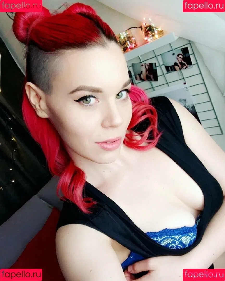 ScarlettFoxPlay / scarletfoxplay Onlyfans Photo Gallery 
