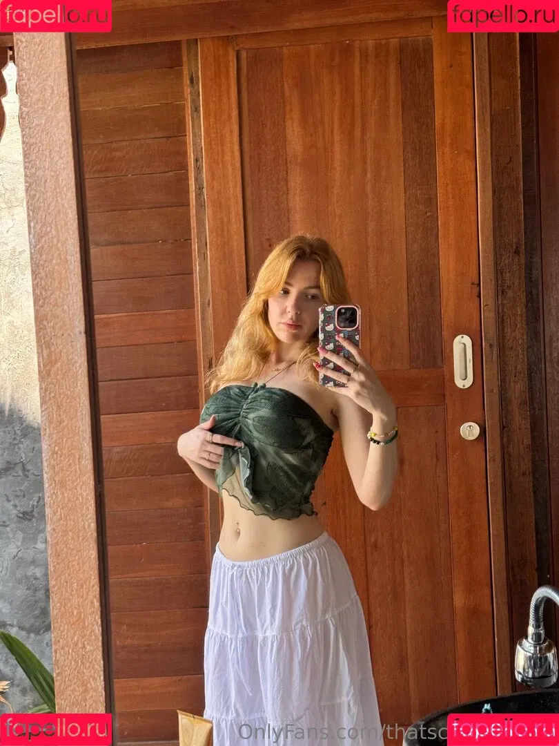 Scarlett Jones / https: / scarlettjones00 / scarlettjonesuk / scarletttjonesofficial Onlyfans Photo Gallery 