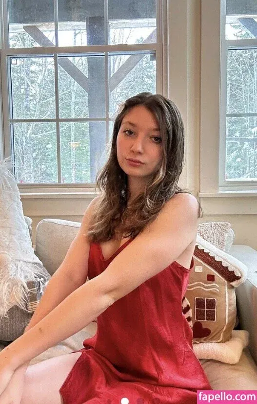 xmadelineo Onlyfans Photo Gallery 