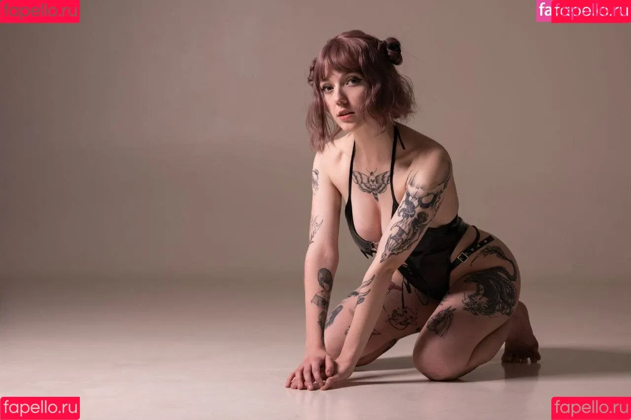 aliceeee_watson / elles / ellesclub / elleslove / oils.elleslove Onlyfans Photo Gallery 