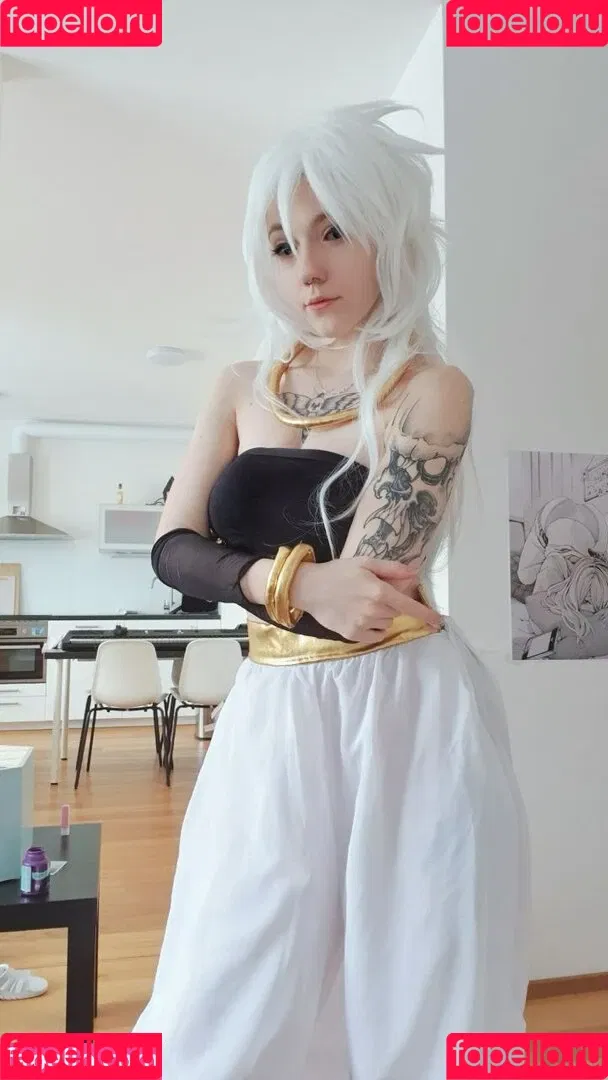 aliceeee_watson / elles / ellesclub / elleslove / oils.elleslove Onlyfans Photo Gallery 