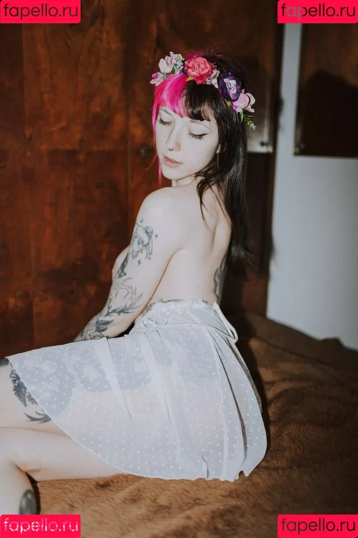 aliceeee_watson / elles / ellesclub / elleslove / oils.elleslove Onlyfans Photo Gallery 