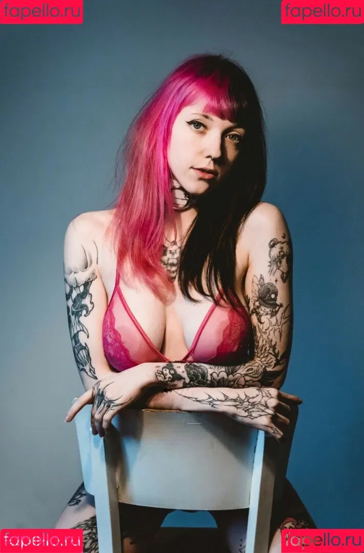 aliceeee_watson / elles / ellesclub / elleslove / oils.elleslove Onlyfans Photo Gallery 