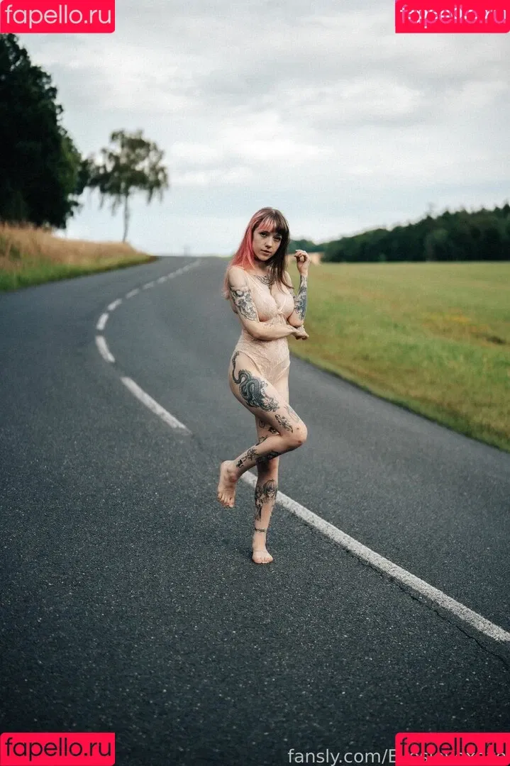 aliceeee_watson / elles / ellesclub / elleslove / oils.elleslove Onlyfans Photo Gallery 