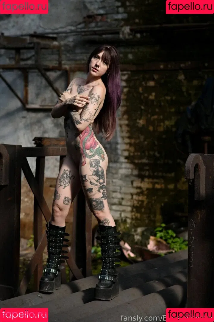aliceeee_watson / elles / ellesclub / elleslove / oils.elleslove Onlyfans Photo Gallery 