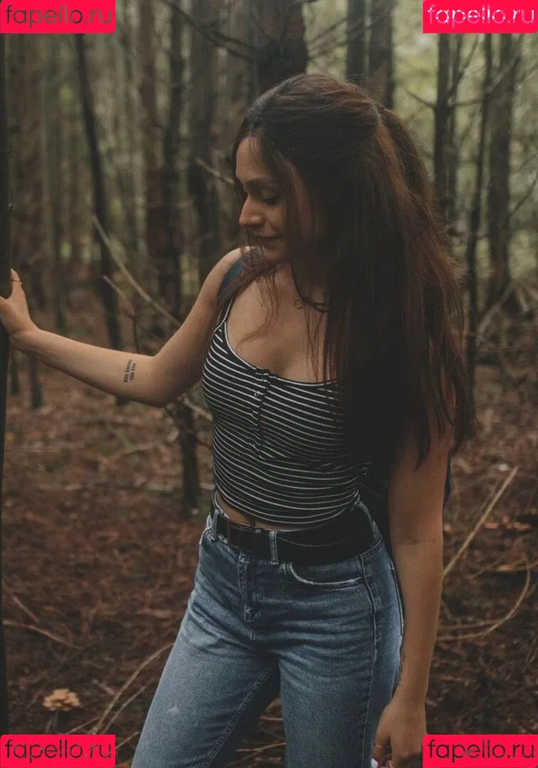 Alina Khani / alinakhani / lifewithaliina Onlyfans Photo Gallery 