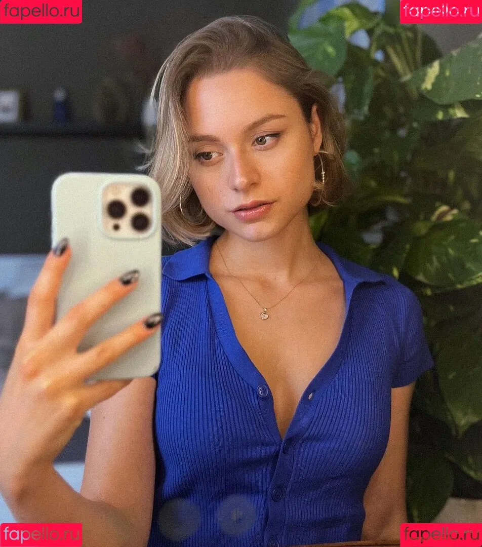 Alina Khani / alinakhani / lifewithaliina Onlyfans Photo Gallery 