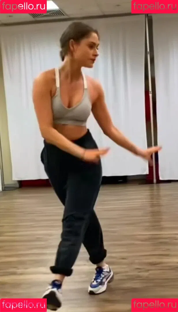 Alina Khani / alinakhani / lifewithaliina Onlyfans Photo Gallery 