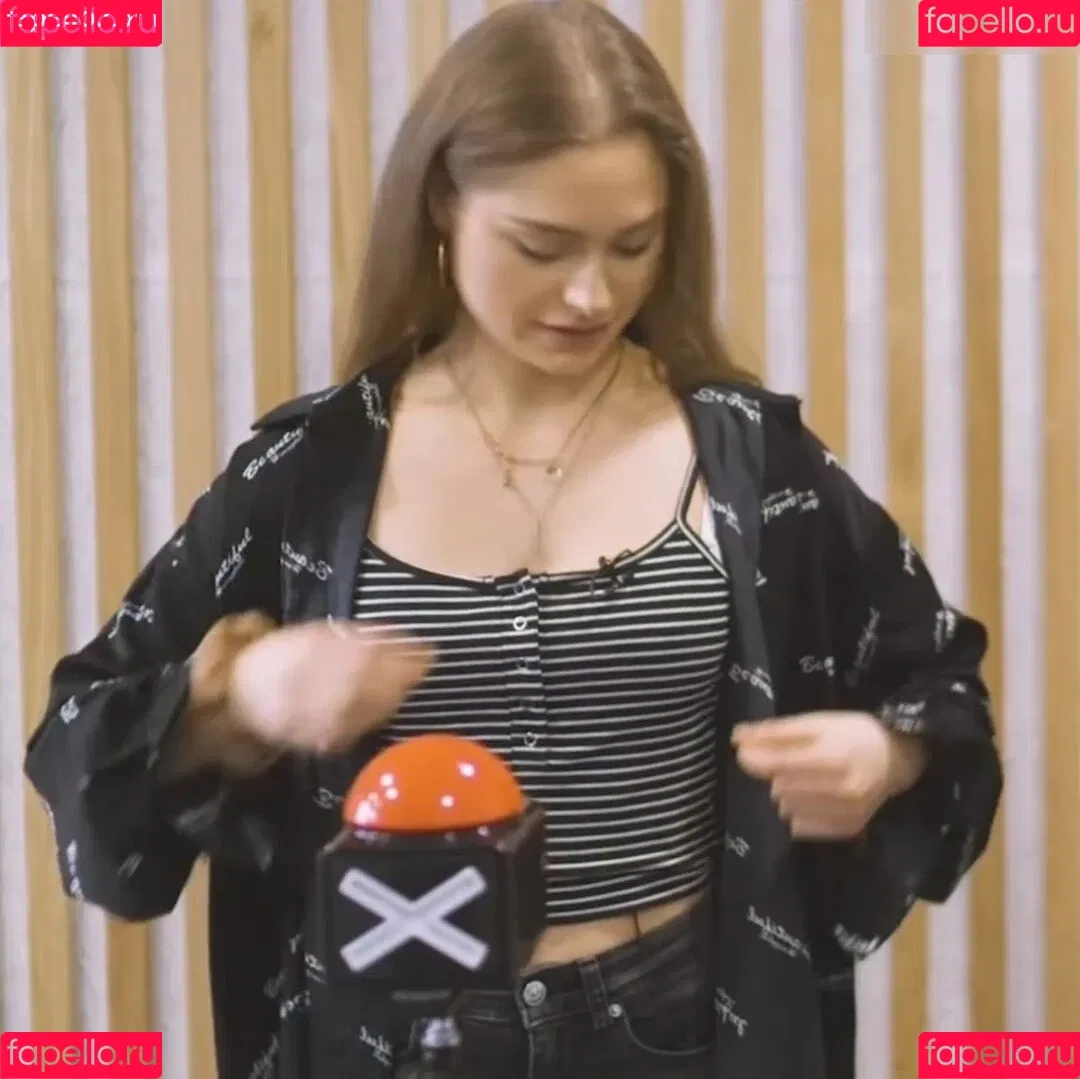 Alina Khani / alinakhani / lifewithaliina Onlyfans Photo Gallery 