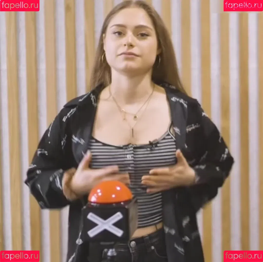 Alina Khani / alinakhani / lifewithaliina Onlyfans Photo Gallery 