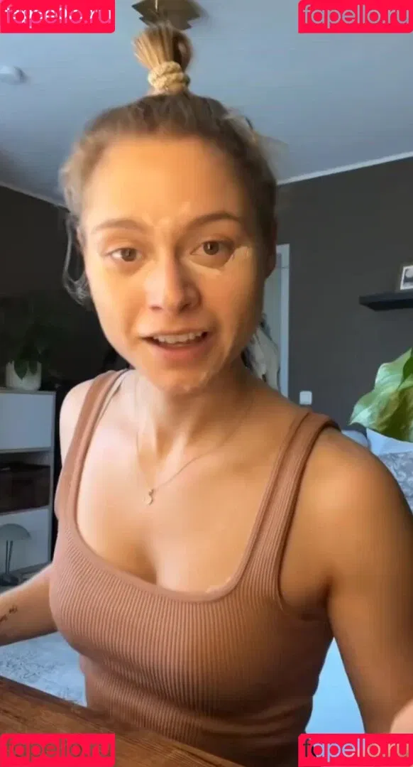 Alina Khani / alinakhani / lifewithaliina Onlyfans Photo Gallery 