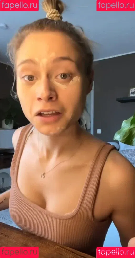 Alina Khani / alinakhani / lifewithaliina Onlyfans Photo Gallery 