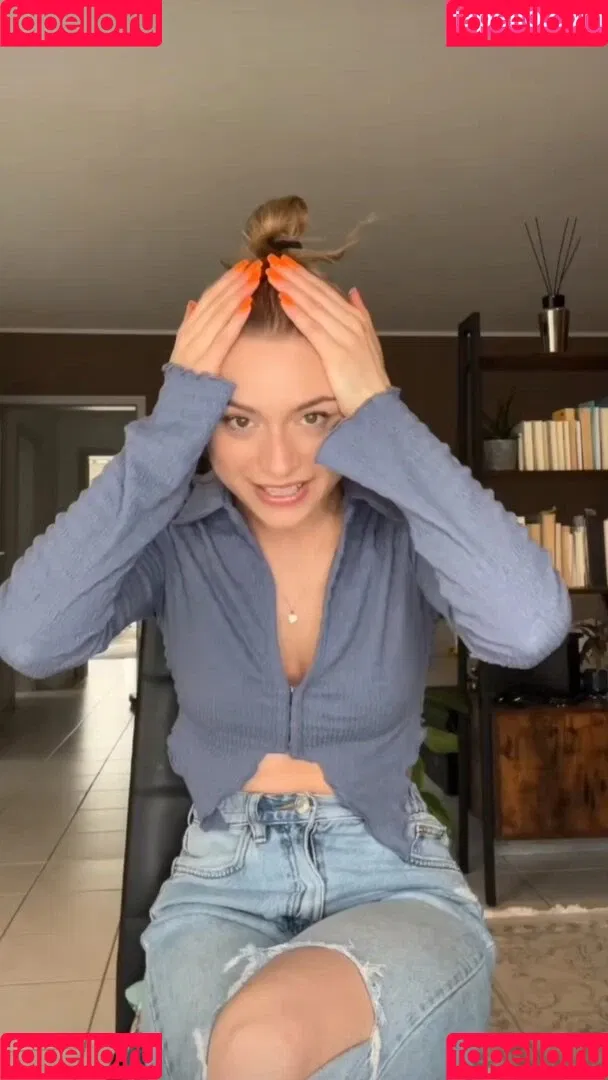 Alina Khani / alinakhani / lifewithaliina Onlyfans Photo Gallery 