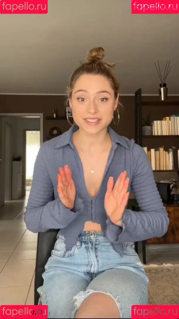Alina Khani / alinakhani / lifewithaliina Onlyfans Photo Gallery 