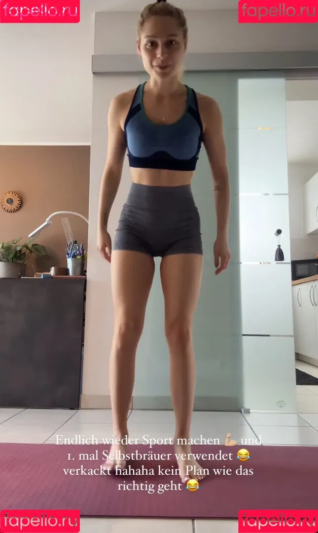 Alina Khani / alinakhani / lifewithaliina Onlyfans Photo Gallery 