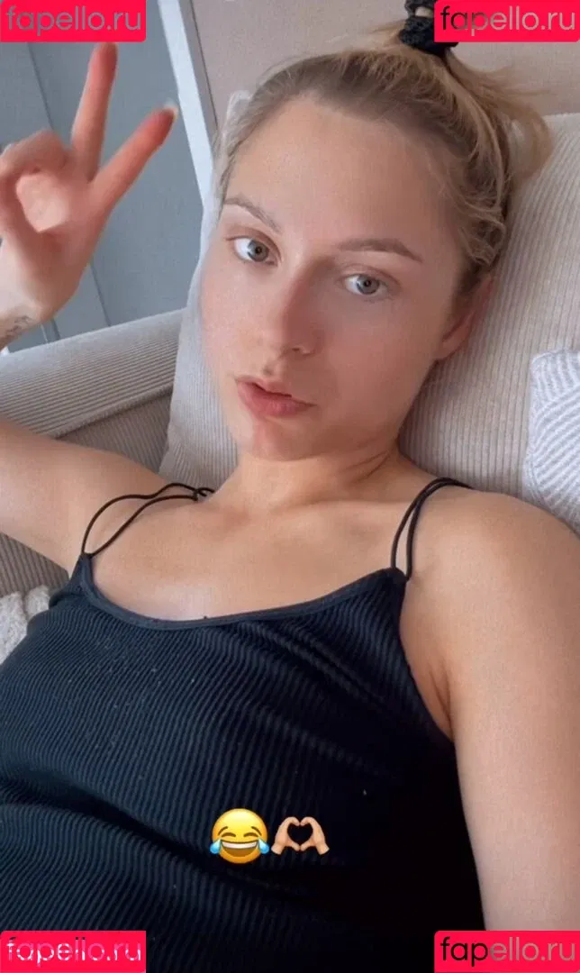 Alina Khani / alinakhani / lifewithaliina Onlyfans Photo Gallery 