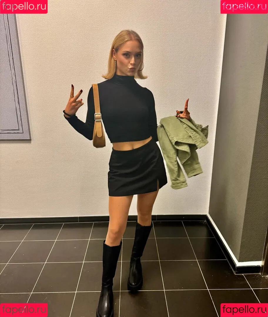 Alina Khani / alinakhani / lifewithaliina Onlyfans Photo Gallery 
