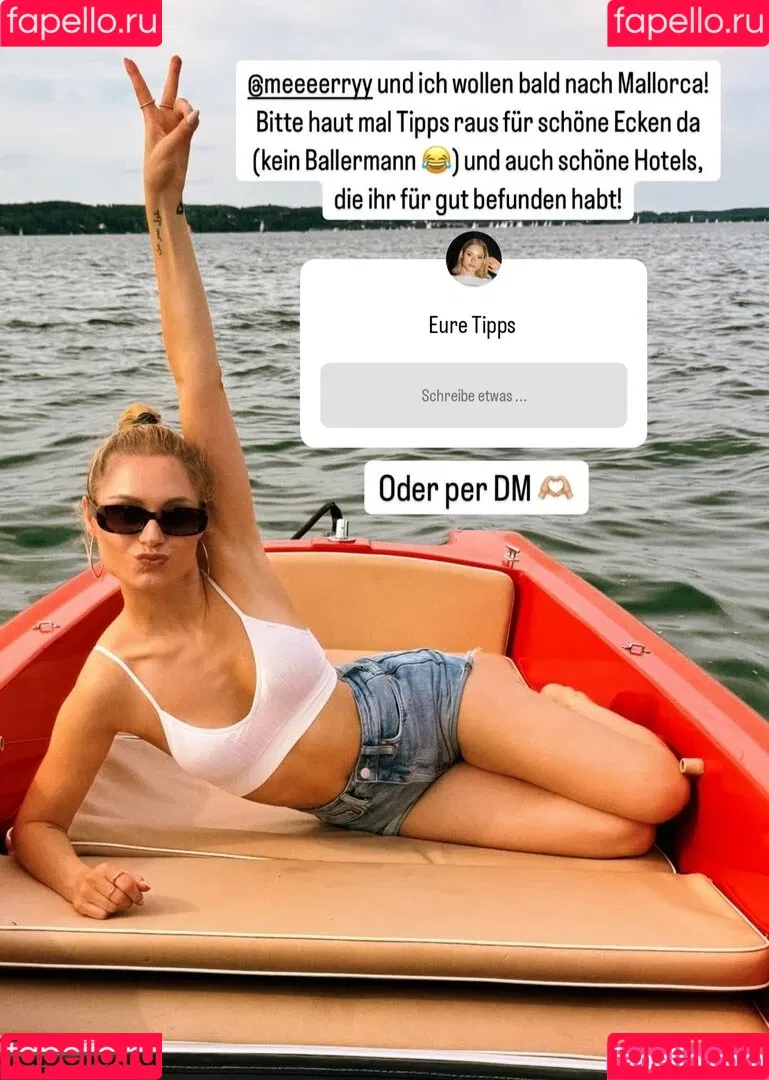 Alina Khani / alinakhani / lifewithaliina Onlyfans Photo Gallery 