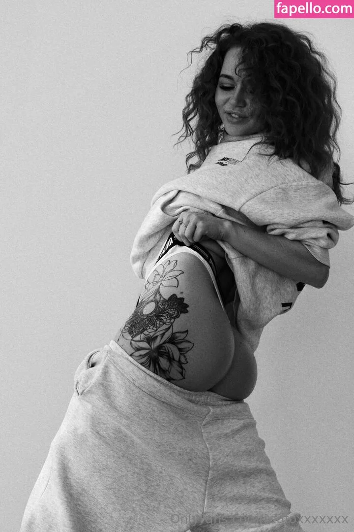 redfoxxxxx / redfoxxxxxxx Onlyfans Photo Gallery 