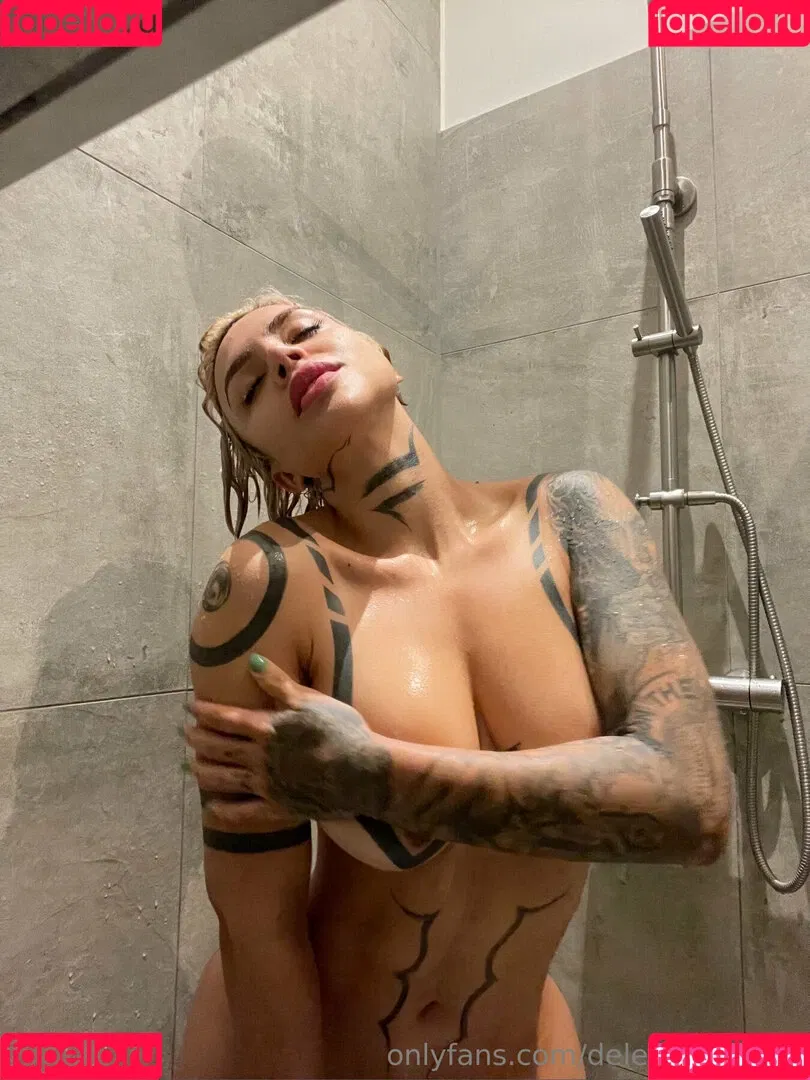 DelettraaOficial Onlyfans Photo Gallery 