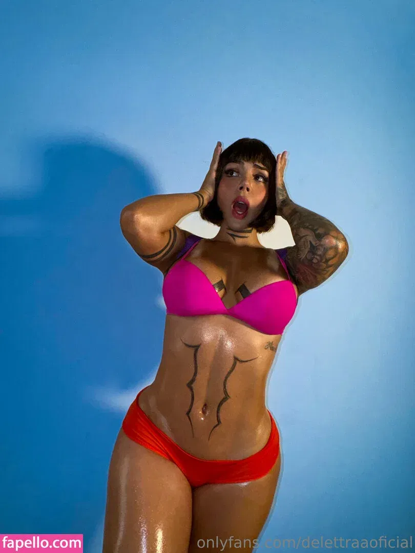 DelettraaOficial Onlyfans Photo Gallery 