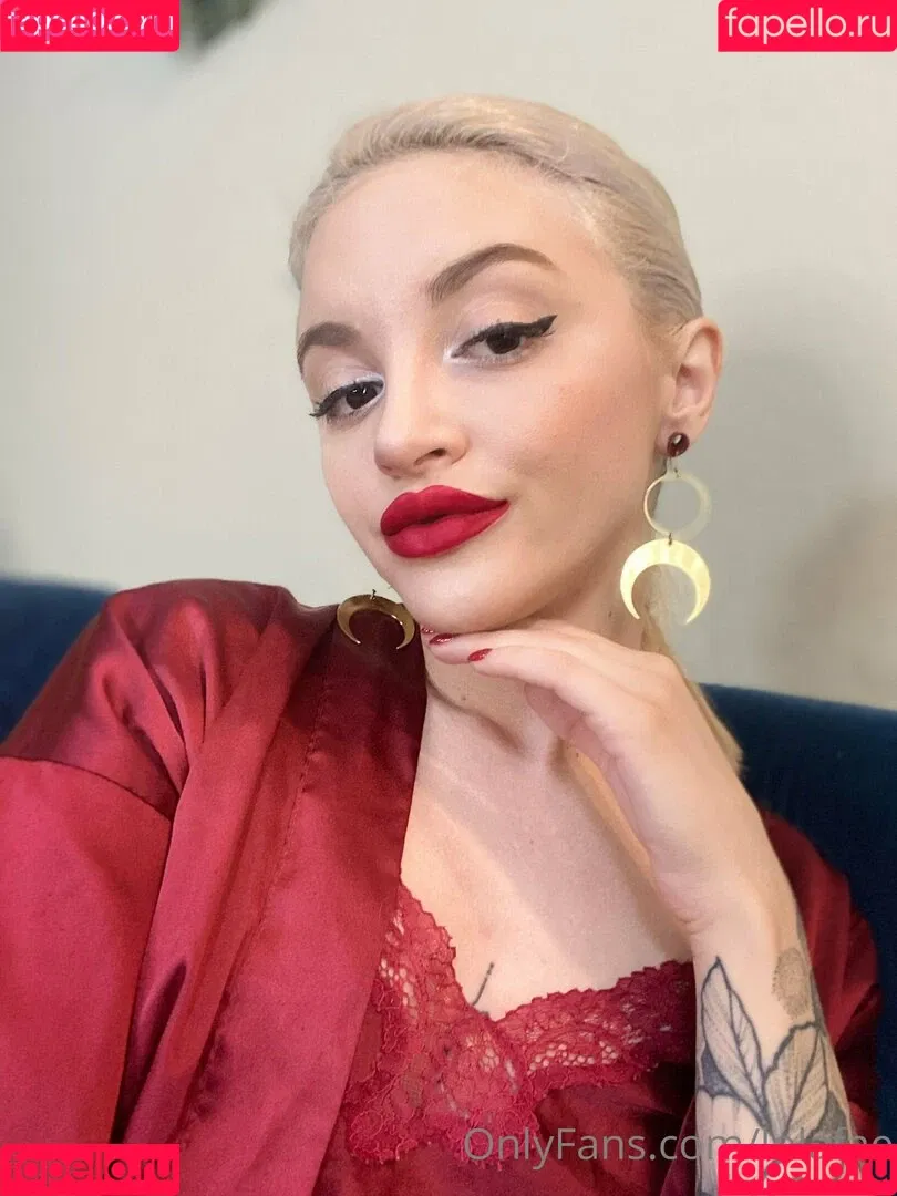 Lola Fae / LolaFaeXXX / dominalolafae Onlyfans Photo Gallery 