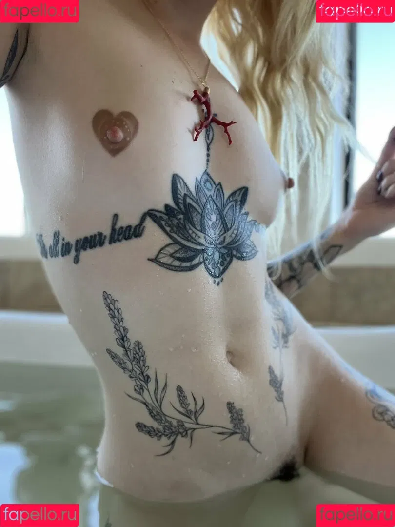Lola Fae / LolaFaeXXX / dominalolafae Onlyfans Photo Gallery 