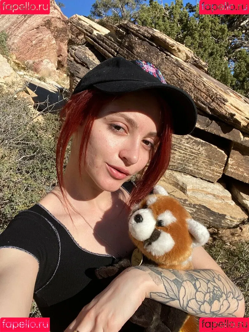 Lola Fae / LolaFaeXXX / dominalolafae Onlyfans Photo Gallery 